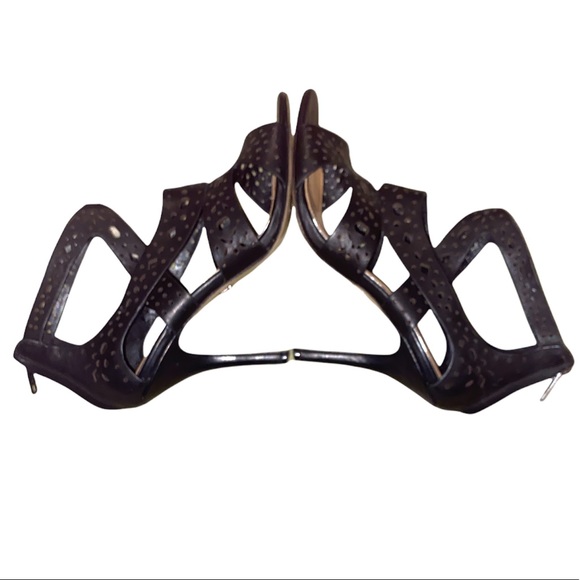 Badgley Mischka Black Laser Cut Strappy Heeled Sandals - 8.5 - Picture 7 of 14